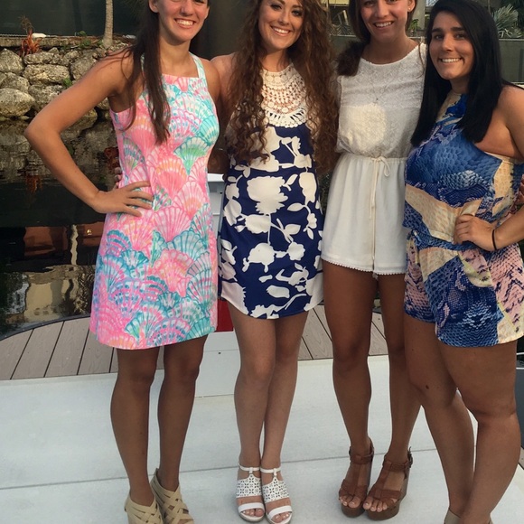 Mini dress with lace - Picture 4 of 5